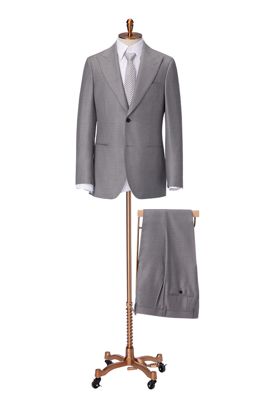 Bespoke light grey silk blend suit – luxury men’s fashion with custom tailored fit